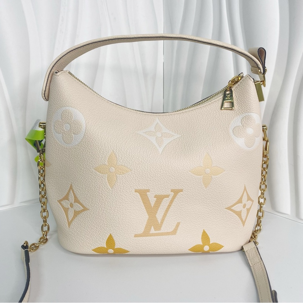 Used Louis Vuitton Monogram Empreinte Marshmallow PM Chain Shoulder Handbag Crèm